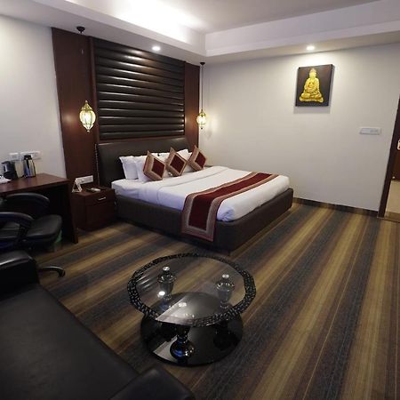 Hotel Avn Grand Ranchi Eksteriør bilde