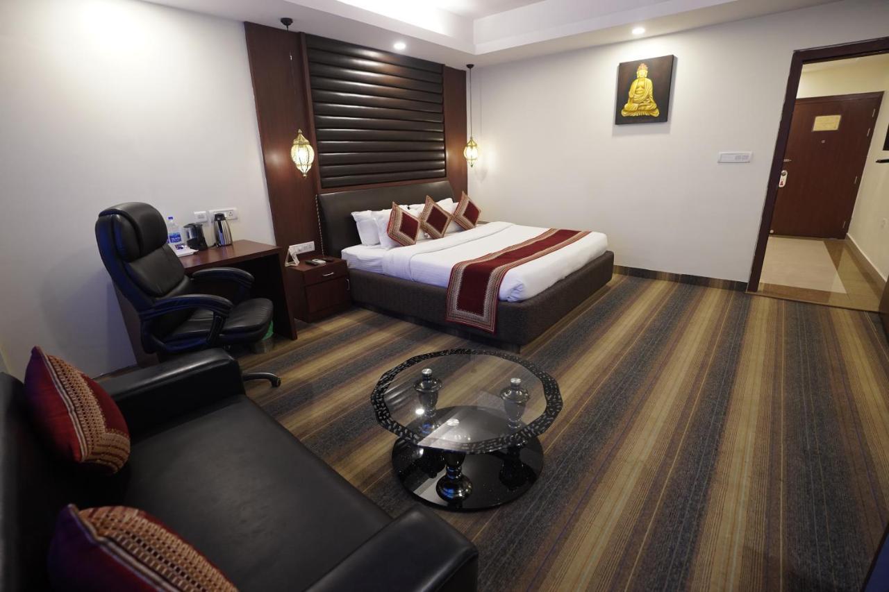 Hotel Avn Grand Ranchi Eksteriør bilde
